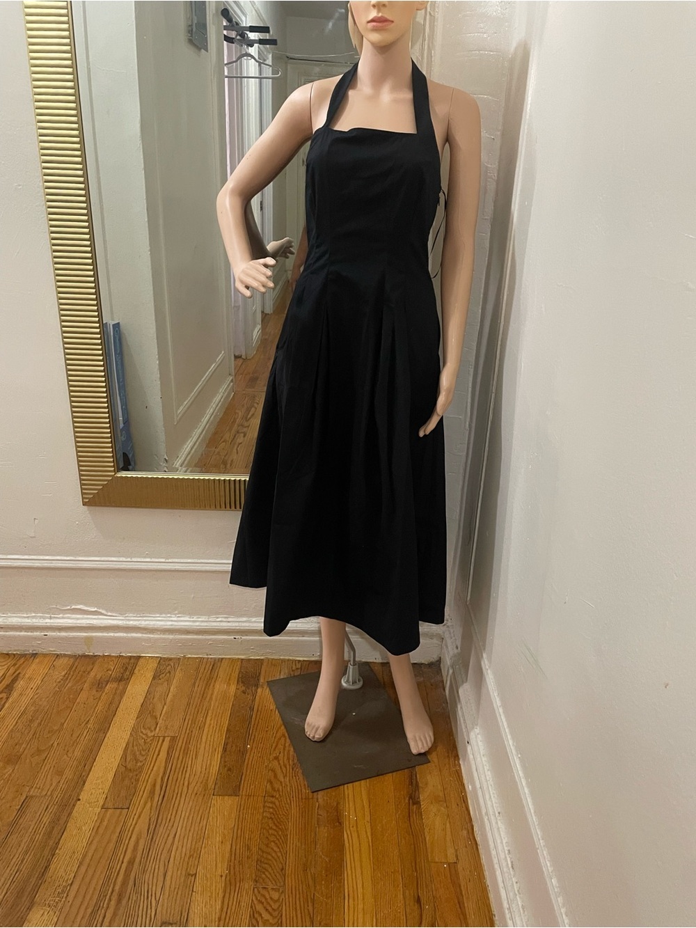 Classic Black Halter Midi Dress - Brand Unspecified